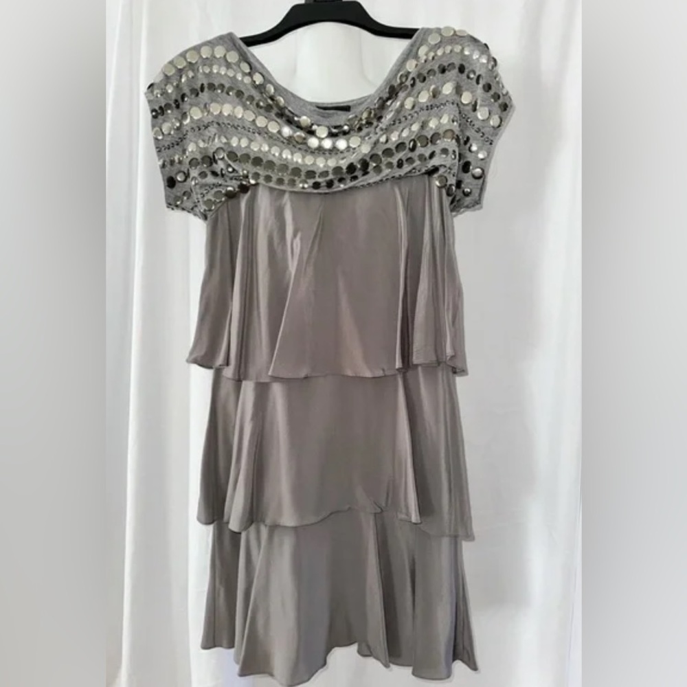 BCBGMaxAzria Silver Gray Tiered Embellished Silk Cocktail Dress XS X Small 0 2‎